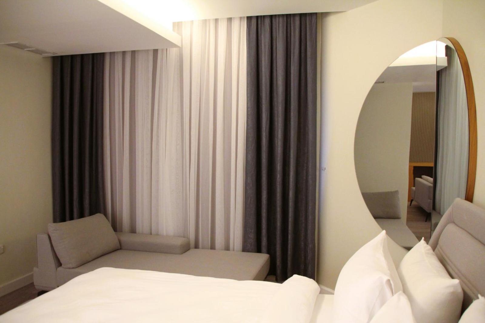 Plaza Athenee Hotel Kuveyt Dış mekan fotoğraf